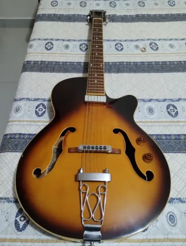 Guitarra Vintage Tagima Georgia AAG-20CE (Anos 90) - Raridade / Colecionador