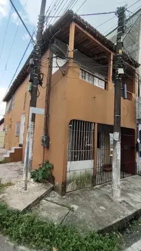 Ey 26  Alugo Casa térrea 2/4 Maracangalha