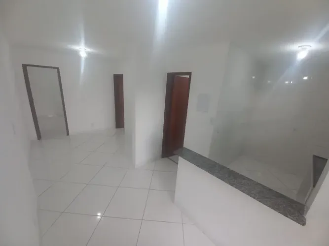 Casa de Vila, Sobrado, sem condomínio em Oswaldo Cruz.