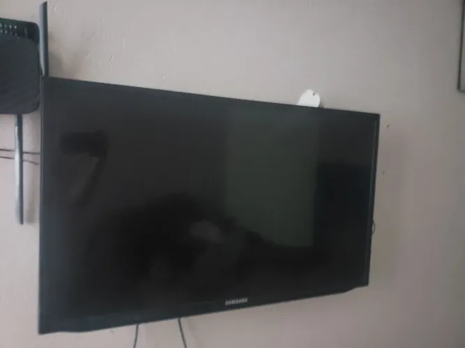 Tv para retirar peças
