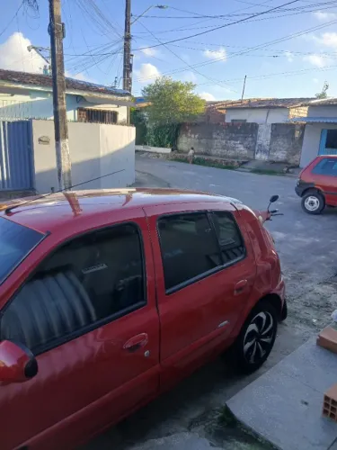 Renault Clio Hi-flex 1.0 16V 5P 2011