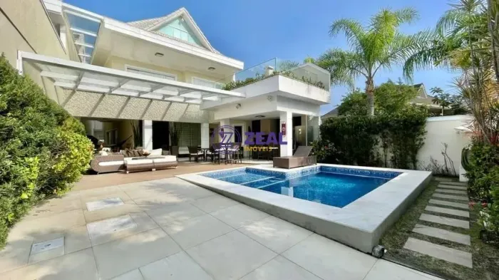 Casa no Condomínio Interlagos de Itaúna com 4 suítes, 380m² | Barra da Tijuca.
