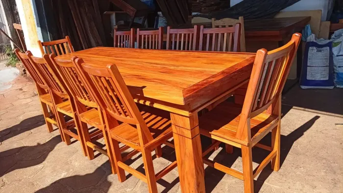 Mesa com cadeiras 100% peroba