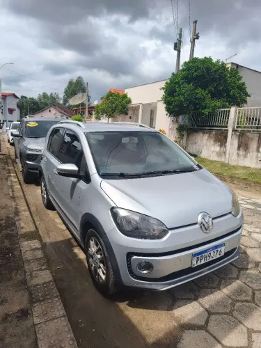 Volkswagen Up! Cross I Motion 1.0 T.flex 12V 5P 2016