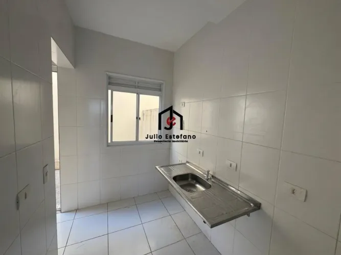 Apartamento com 2 dormitórios sendo 1 suíte no bairro Parque das Palmeiras em Pindamonhang