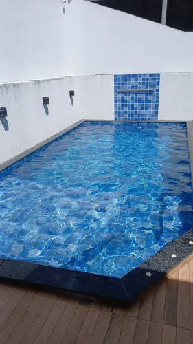 Limpeza de piscina 
