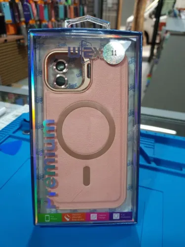 Capa protetora celular iphone 11 rosa MagSafe 