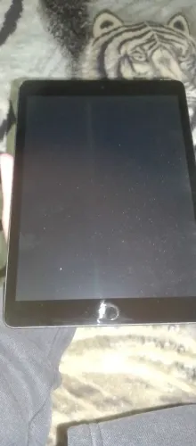 iPad 9ª geração 64 GB com defeitos, para peças ou conserto