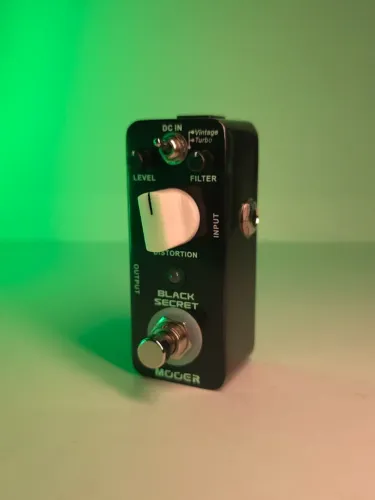 Pedal Mooer Black Secret ( ProCo Rat Clone )
