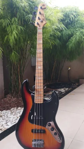 Contra Baixo 4 cordas SX VTG SERIES CUSTOMHANDMADE