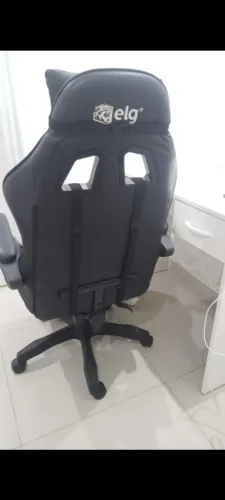 Cadeira gamer e mesa
