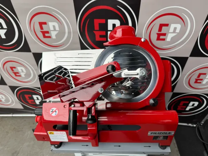 VENDO UM CORTADOR DE FRIOS FILIZOLA 101S REFORMADO