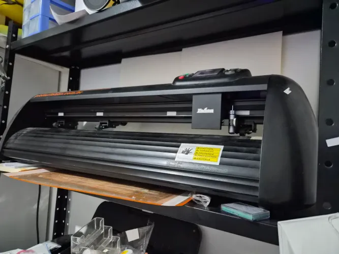 Plotter de recorte Foison e24 laser 60cm
