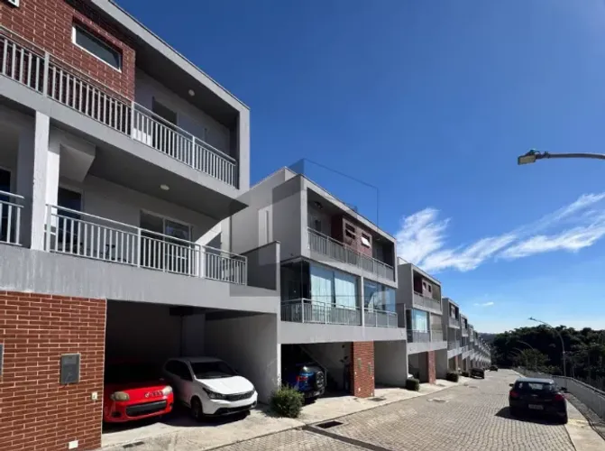 Casa à venda no Condomínio Casa Tech - Jardim Modelo | Suzano