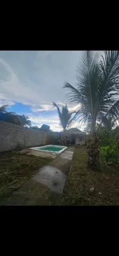 Casa com piscina a venda