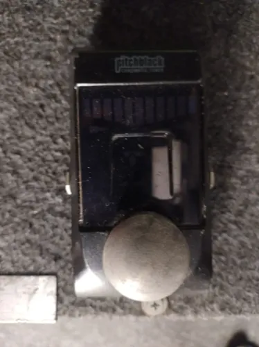 Pedal de Guitarra Afinador Korg Pitchblack Tuner