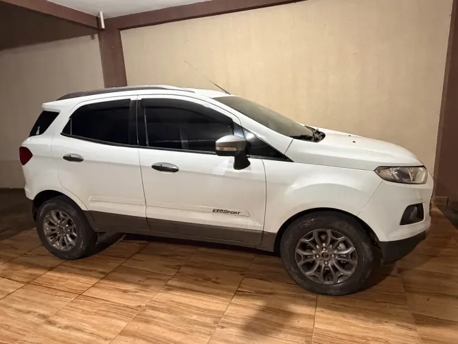 Ford Ecosport Freestyle 1.6 16V Flex 5P 2014