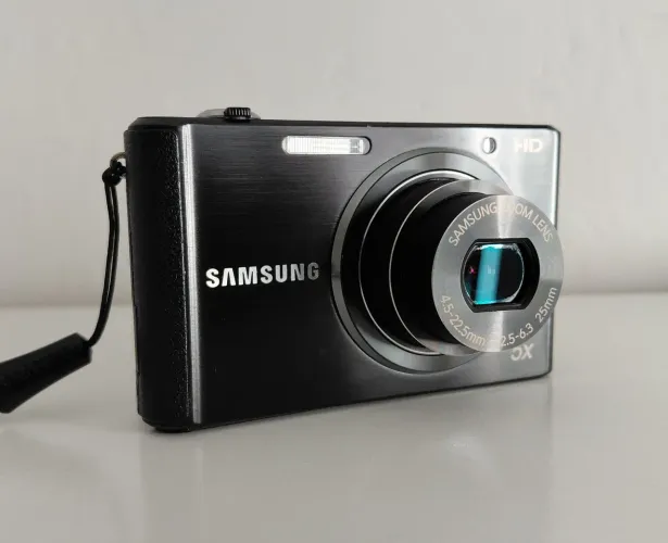 Camera digital Samsung ST77 HD - 16.1MP