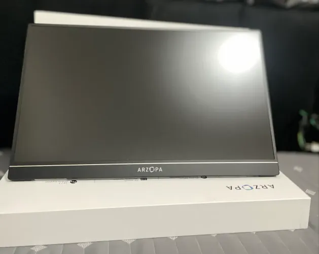 Monitor Portátil Gamer Arzopa 16.1" 144Hz - Apenas 1 Mês de Uso