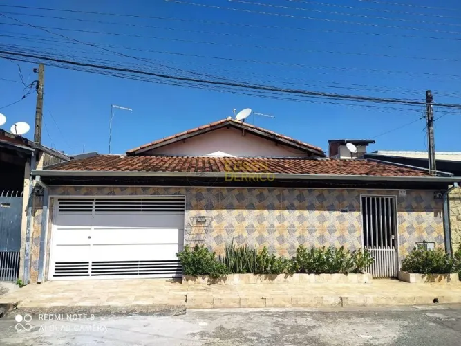 Casa com 3 quartos à Venda, Residencial e Comercial Cidade Morumbi - Pindamonhangaba