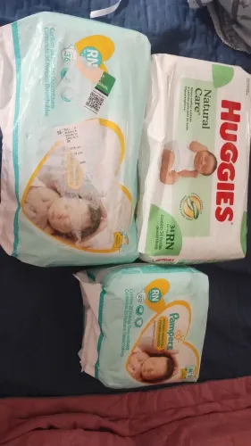 FRALDAS PAMPERS E HUGGIES NOVAS