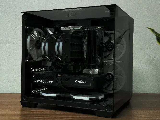 PC RTX5060 32GB 3200MHZ RYZEN 5600X 4.6GHZ 1TB M.2 SSD + 500GB SATA SSD WIFI BLUETOOTH