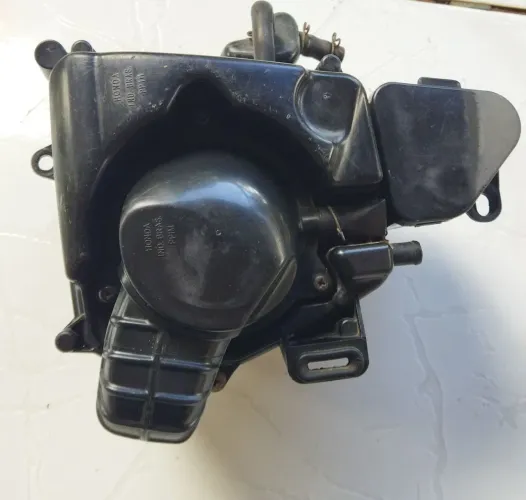  VENDO CAIXA DE AR HONDA COMPLETA CG TITAN 150.