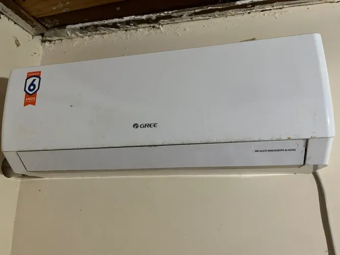 Vendo ar condicionado 9.000 da Gree,220volts,já indo com o transformador.