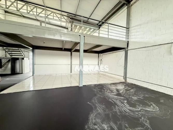 Barracão para alugar, 360 m² por R$ 4.500/mês - Jardim Solange - Bauru/SP