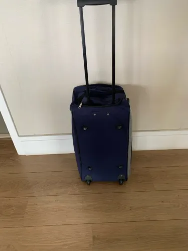 Mala de Viagem American Tourister com Rodinhas - 58 Litros - Nova