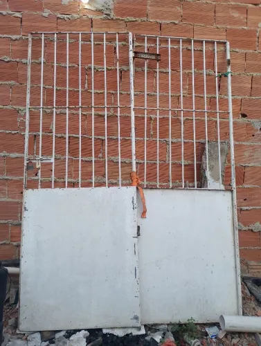 Portão de ferro