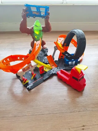 Pista Hot Wheels Ataque Tóxico do Gorila