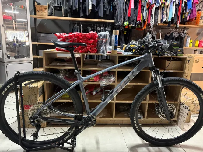 Bicicleta Trek Marlin 7  29 