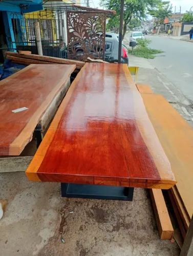 Mesa jatobá 4m