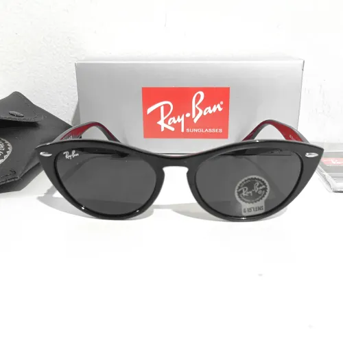 Óculos de sol Ray ban Nina Kraviz preto e lente preto feminino novo