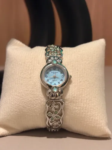 Relógio Feminino Vintage Y2K Floral Prateado Pulseira Expansível - azul perolado