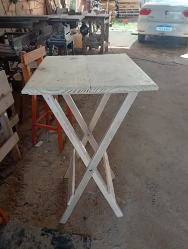 Mesa dobrável para bares e restante