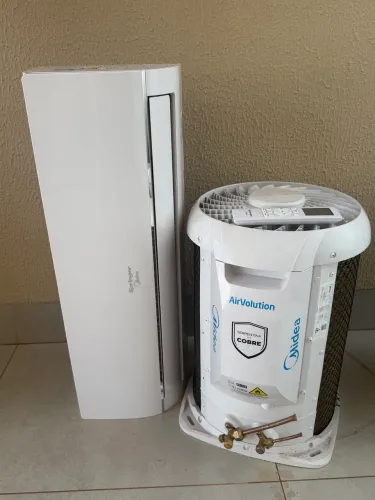 Ar-Condicionado Midea Springer AirVolution 12.000 BTUs - Estado de Novo + Controle