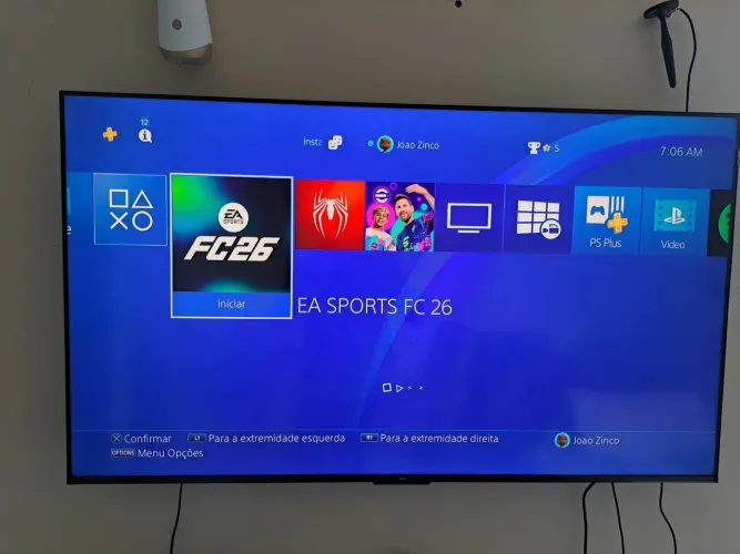 PlayStation 4 em ótimo estado