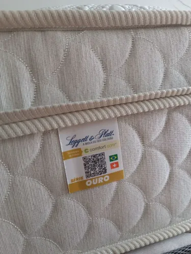 Colchão Queen mostruário tem 198 por 158