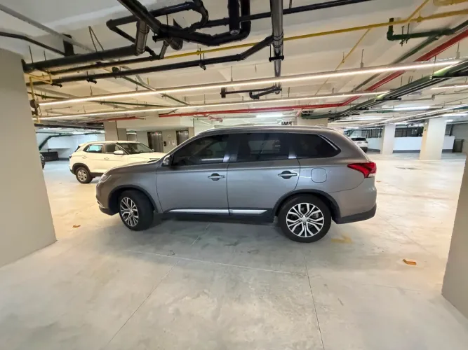 Mitsubishi Outlander Comfort 2.0 16V Aut. 2018
