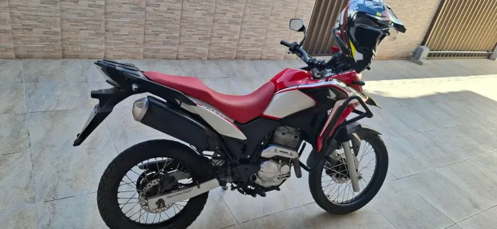 VENDO XRE 300 RALLY ÚNICO DONO!