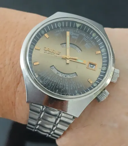 Relógio raríssimo ORIENT AUTOMÁTICO 3 CHAVES CALENDÁRIO PERPÉTUO JAPAN década de 1970