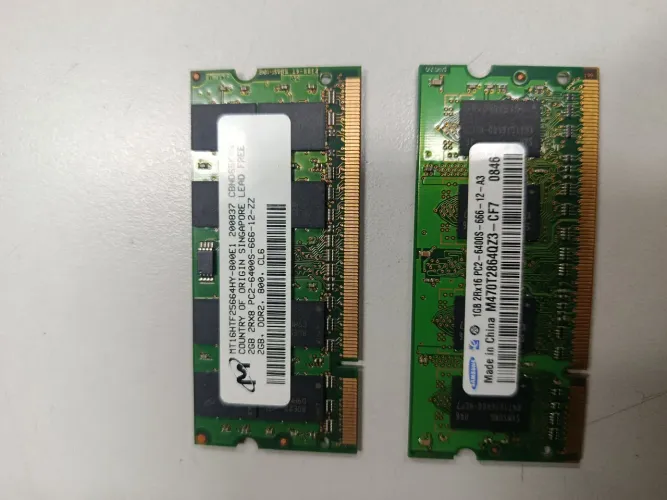 Memória Ram para Notebook laptop 3Gigas (2GB + 1GB)