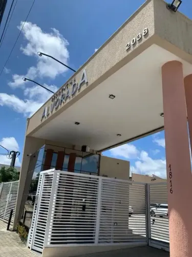 ALVORADA  3/4 Andar alto e ventilado! 