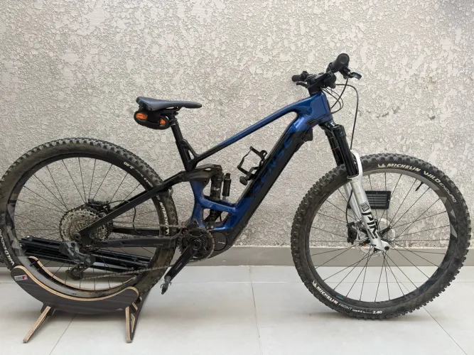 E-bike Sense Exalt Carbono M - Shimano EP8 630Wh - Aro 29 Full Suspension