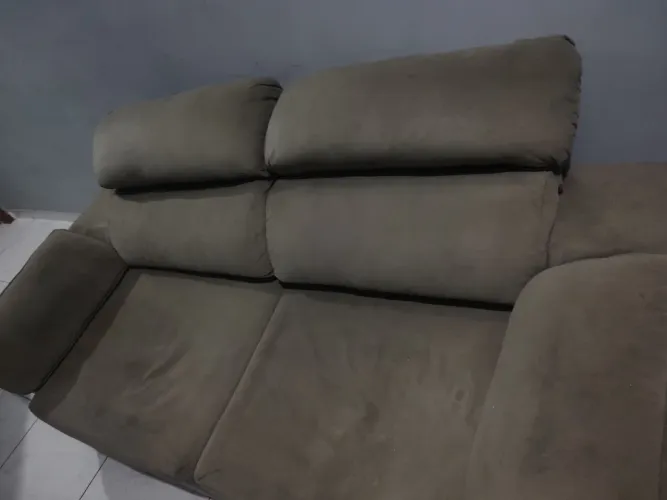Sofá retrátil bege