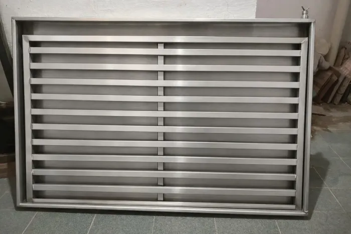 Lava-botas / higienizador de calçados industrial em aço inox 316