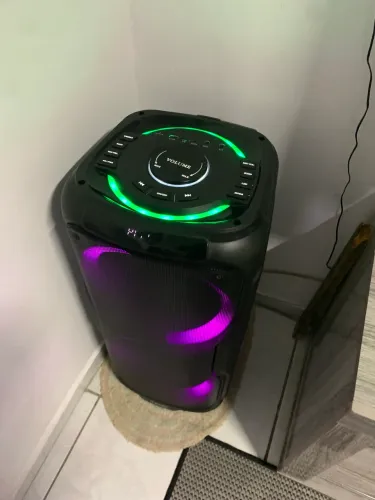 Caixa de som 1.200 W com alcance para dois microfone 2 alto falante Bluetooth 2.0