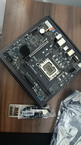 PLACA MÃE B760 MSI PRO E DDR4